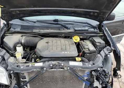 2016 Chrysler Town & Country Touring z USA, uszkodzony, nr VIN 2C4RC1BG2GR292913